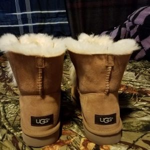 Gita pom pom ugg boots
